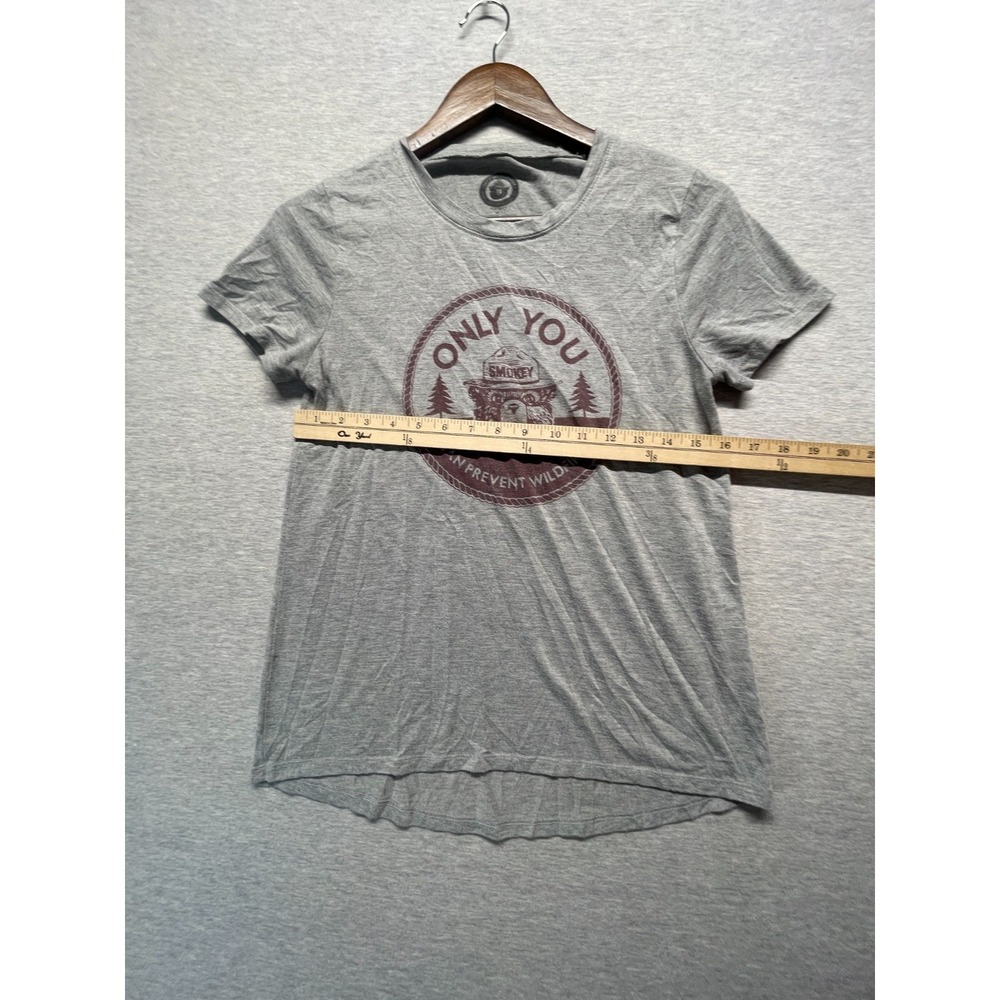 Smokey The Bear T Shirt Womens Medium Heather Gray Only You Can Prevent Wildfire - Picture 12 of 13